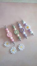 Silicone Bead Keyring with Large Daisy Bead | Keychain Bag Charm | Safe & Durable Lanyard Accessory | Gift for Her, Teachers, Friends